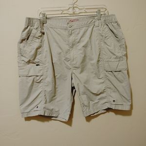 COLEMAN Khaki Cargo Shorts Size XL